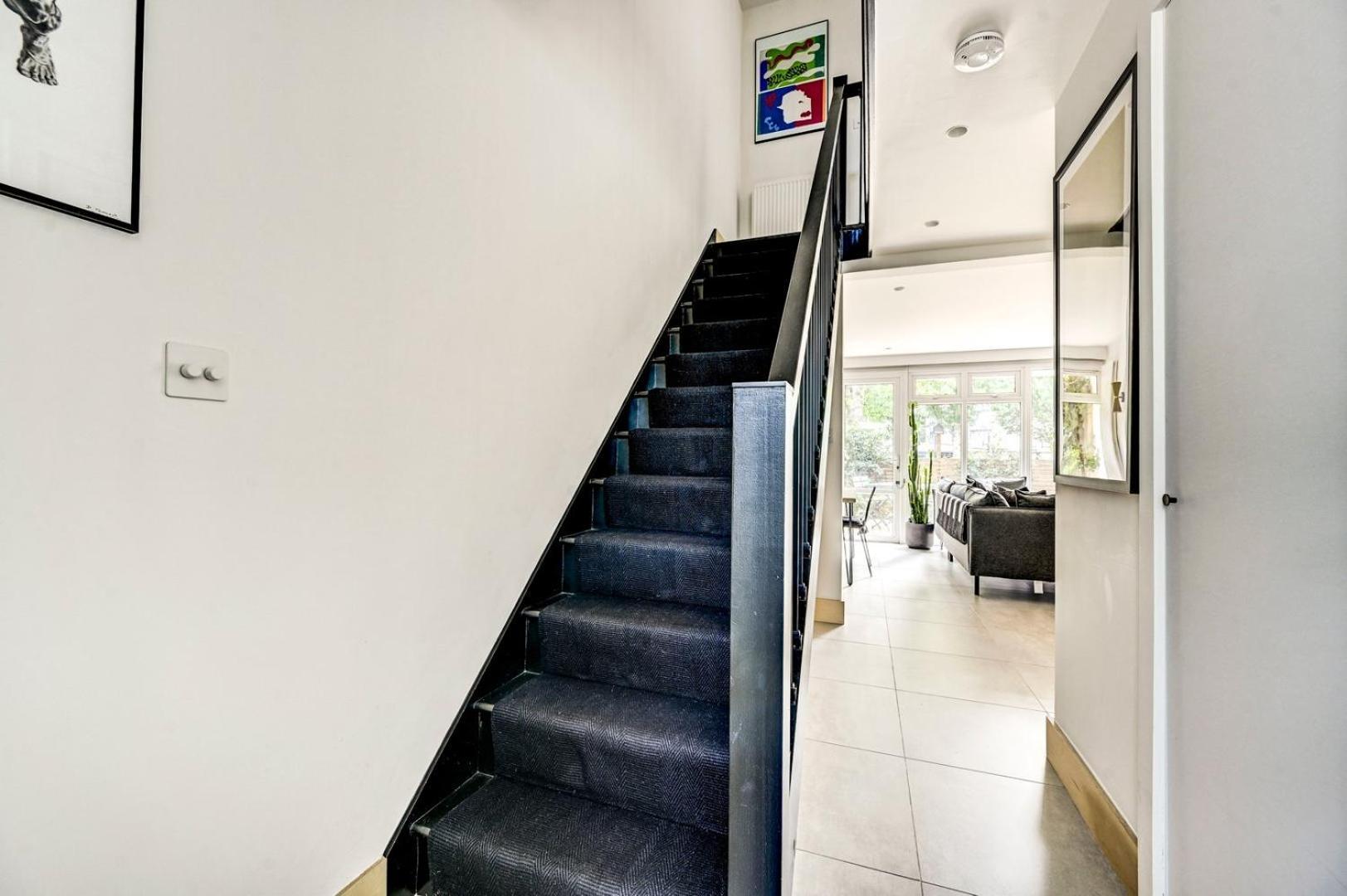 דירות לונדון Guestready - Bold Modernity Near Kennington Park מראה חיצוני תמונה